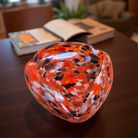Mid Century Hand Blown Art Glass Ashtray – Orange Black & White Freeform Catchal - Picture 4 of 5